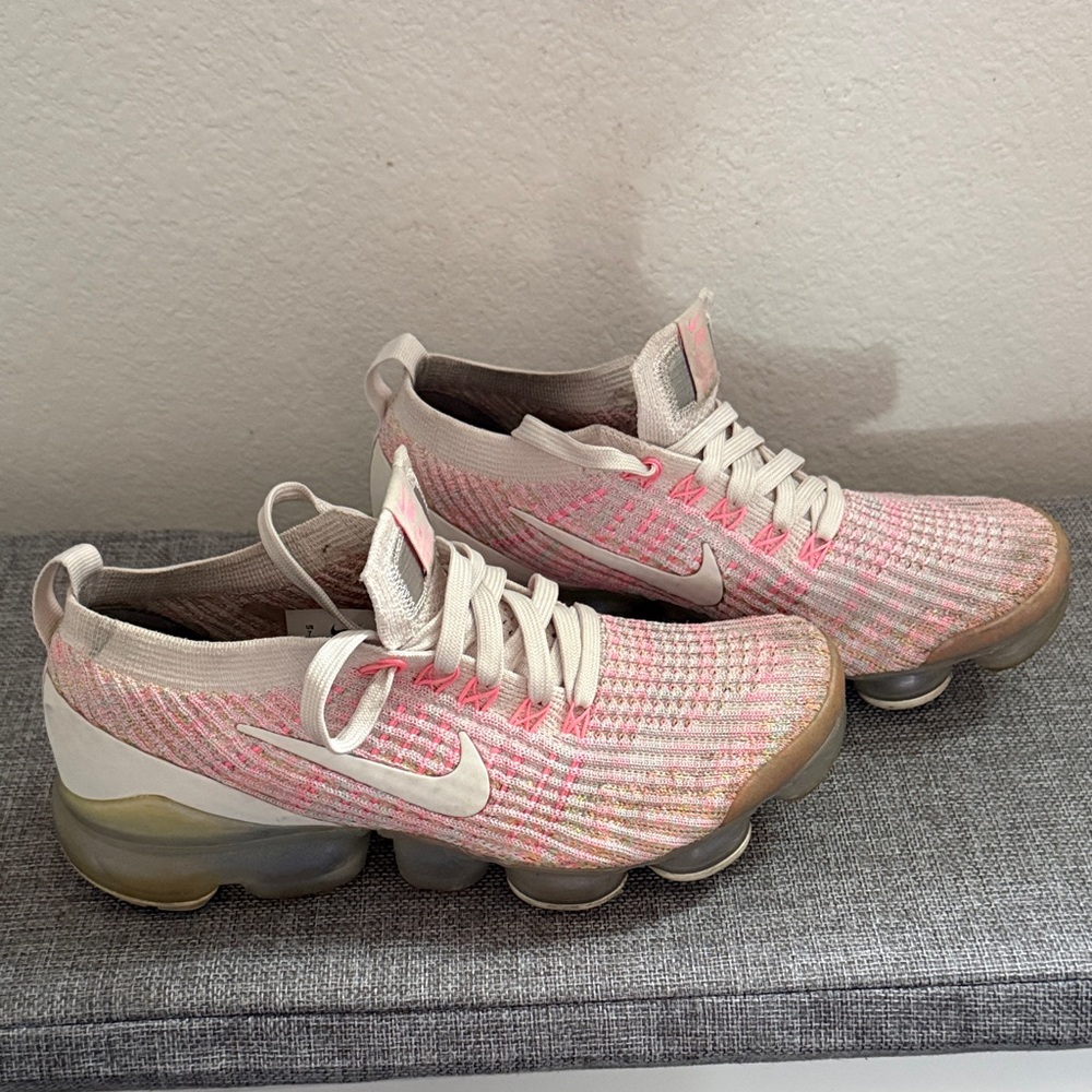 Nike Women's Pink and Cream Sneakers